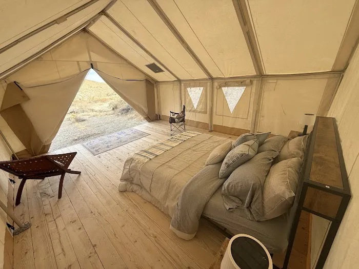 Vegas Glamping 0