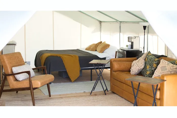 Spring Rock Ranch Glamping & Nature Venue 3