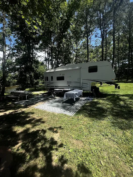 Jesse James River Resort 2