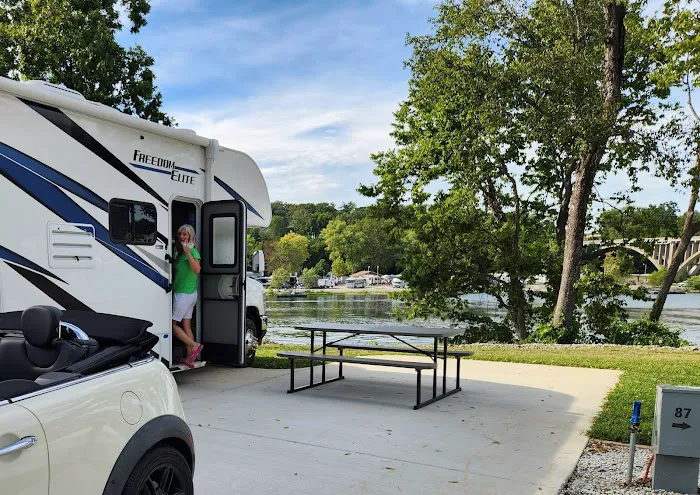 Lakeshore RV Park 6