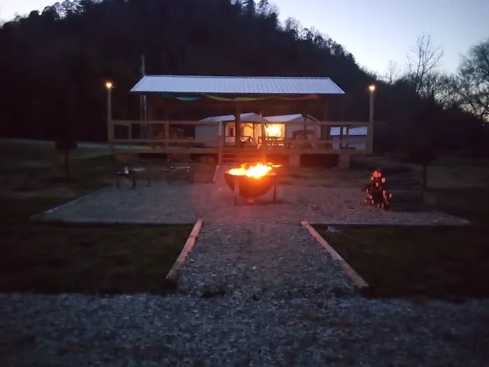 Misty Mornings Arkansas Cabins and RV Sites 0