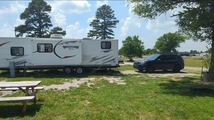 EDGE OF THE WOODS RV PARK AND CAMPGROUND 2