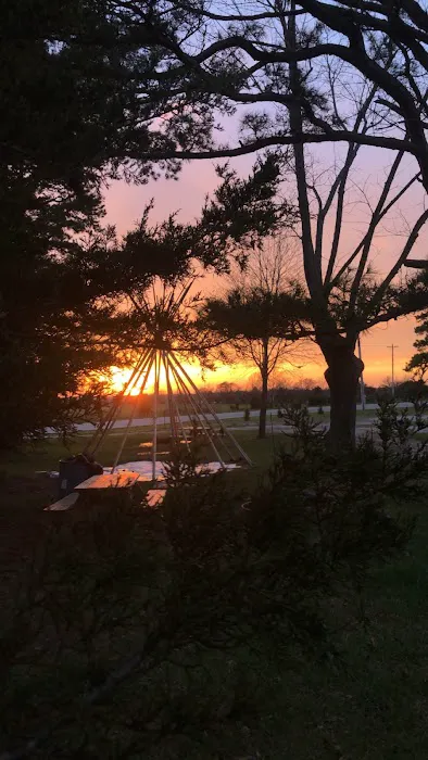 EDGE OF THE WOODS RV PARK AND CAMPGROUND 4