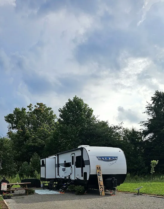 Do Drop In Campground at The Holler 3