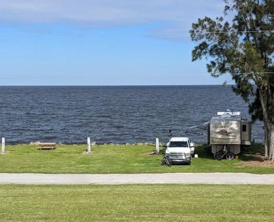 Everglades Adventures RV & Sailing Resort
