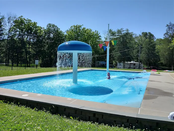 Colonial Woods Family Camping Resort 3