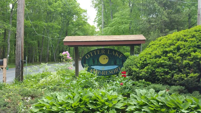 Otter Lake Camp-Resort 8