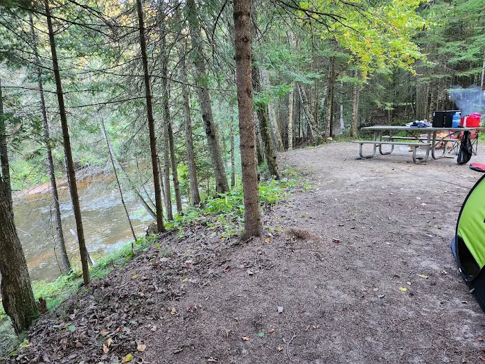 Flowing Well Campground 8