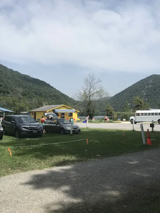 Larry's Landing Campground 8