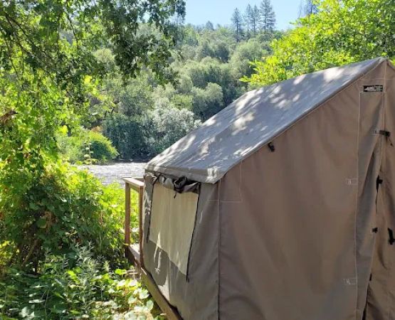 EarthTrek Expeditions