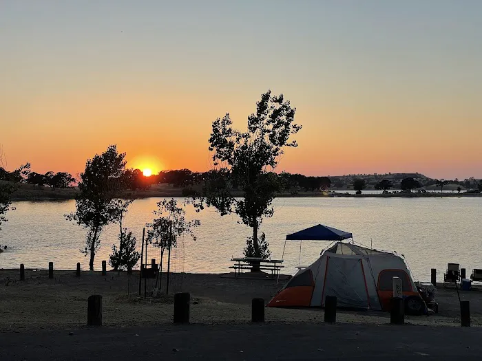 Camanche Lake Blue Oaks Campground North Shore 3