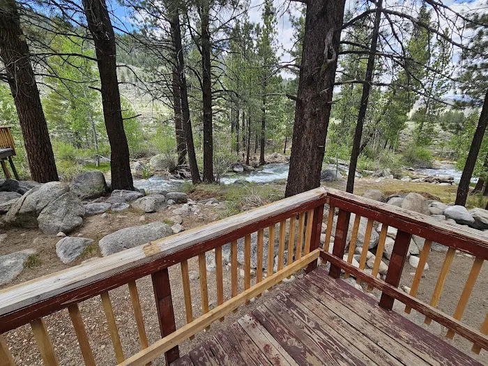 Hunewill's Doc and Al's Resort 7