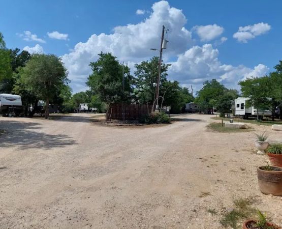 Country Sidewalk RV Park