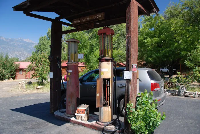 Kings Canyon Lodge 1