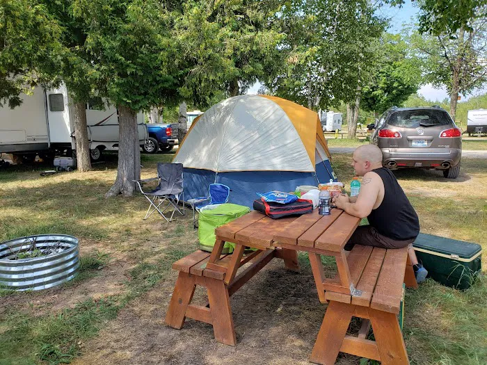 Mackinaw Campground 5