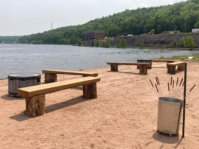 Keweenaw Waters Resort 9