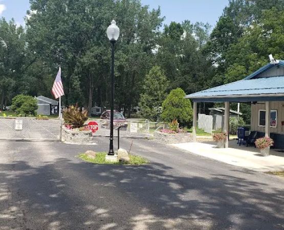 JT'S Lakeside Campground