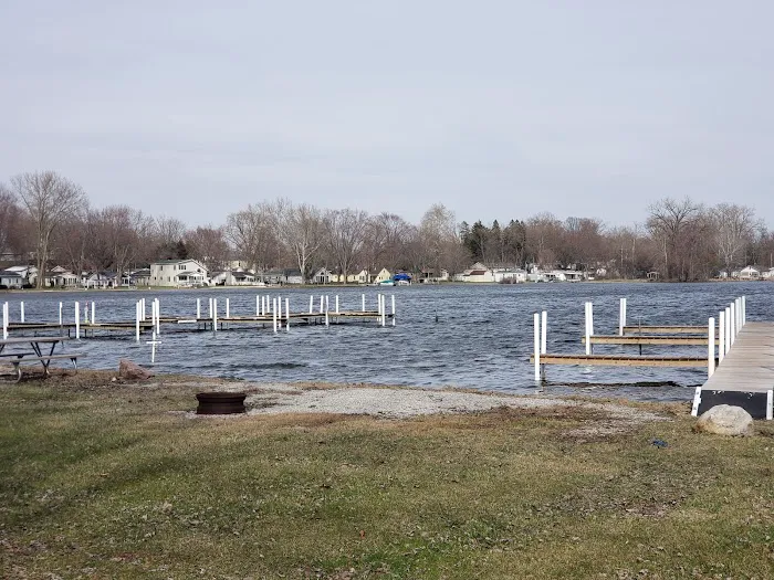 JT'S Lakeside Campground 9