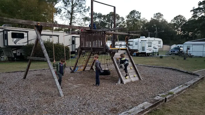 Whispering Pines RV Park 4