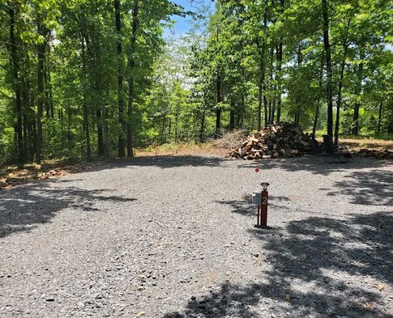 Hoss' Hideout Campground