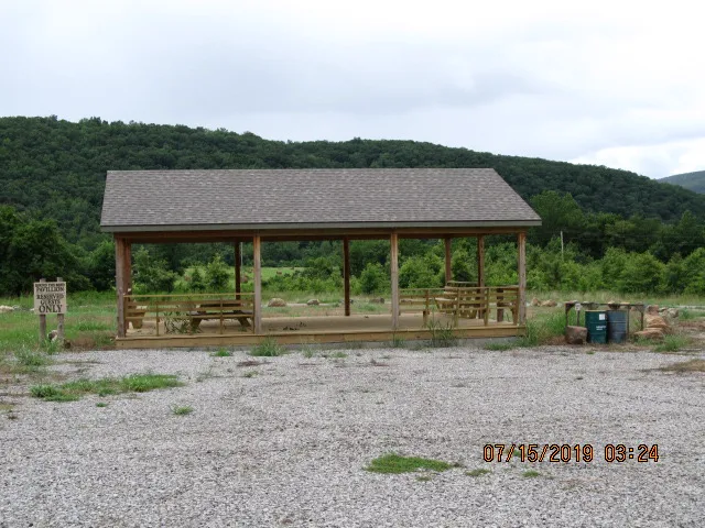 Round the Bend Pavilion 3