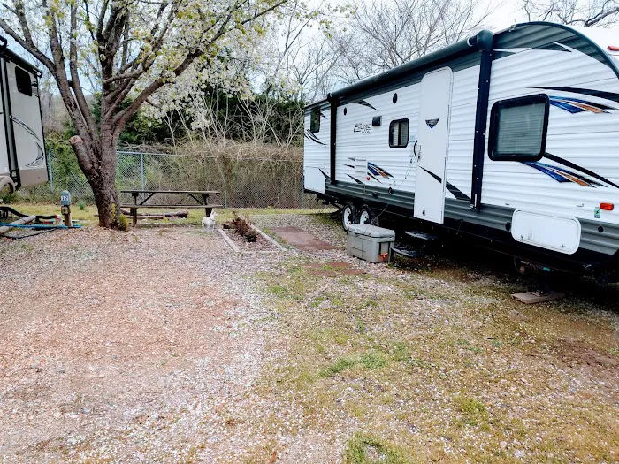Marilyn's RV Park & Old Country Store 0