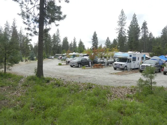 Chewelah Golf and Country Club RV Park 3