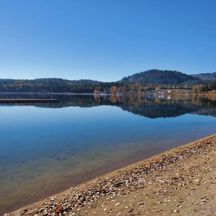 Waitts Lake Resort and Cabins 0