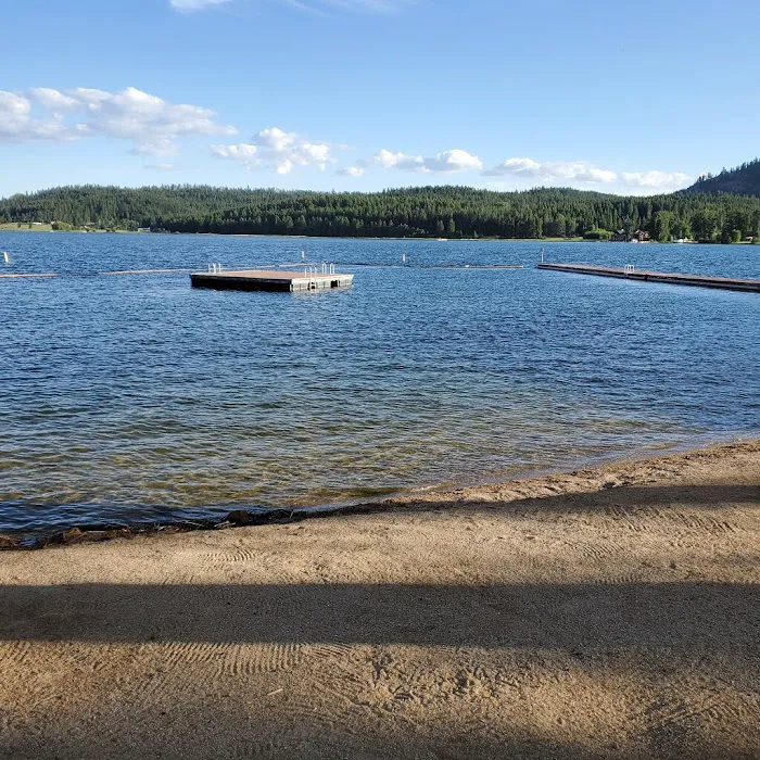 Waitts Lake Resort and Cabins 2