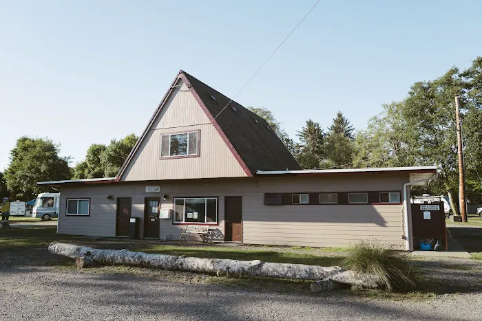 Wallicut River RV and Campground Resort 1