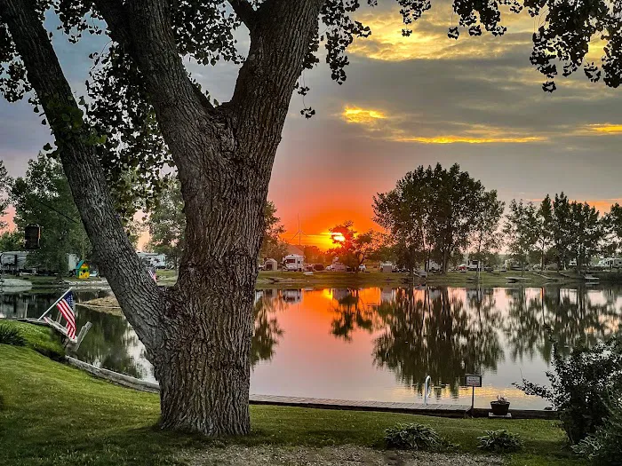 Three Fingers Campground 2