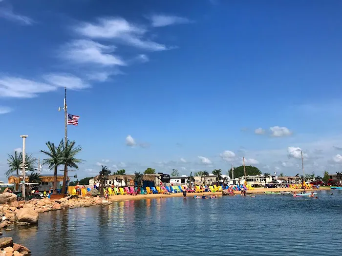Happy Time Resort 2