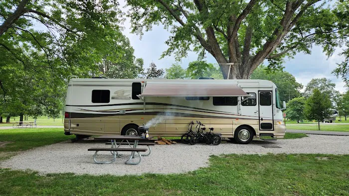 Howell Station Campground - Lake Red Rock 3