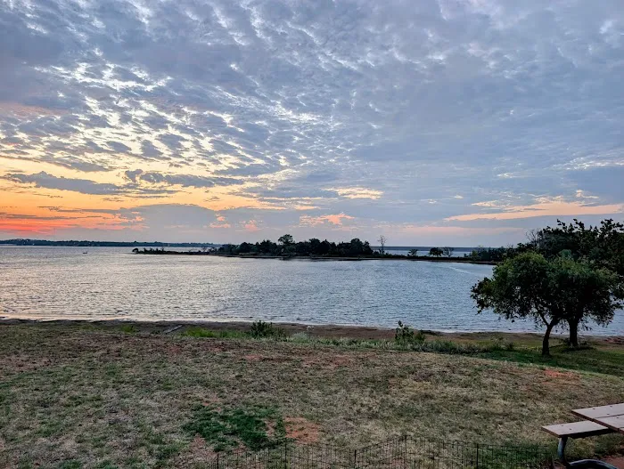 Eagle's Nest Cove Campground at Fort Cobb State Park 2