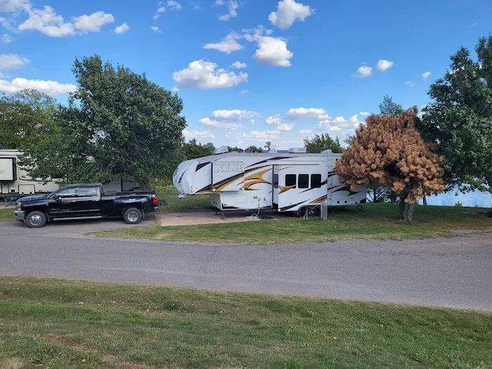 Eagle's Nest Cove Campground at Fort Cobb State Park 1