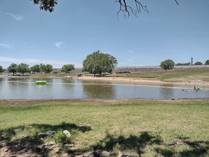 Hawthorn Bluff Campground & Fishing Area 0