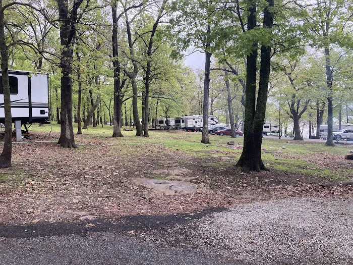 Hawthorn Bluff Campground & Fishing Area 5