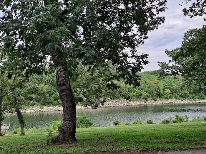 Hawthorn Bluff Campground & Fishing Area 7