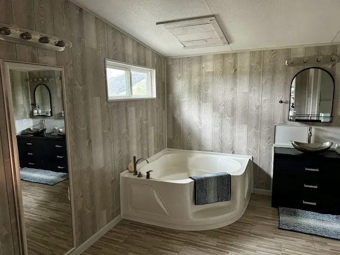 Sparrow Bend River Retreat 0