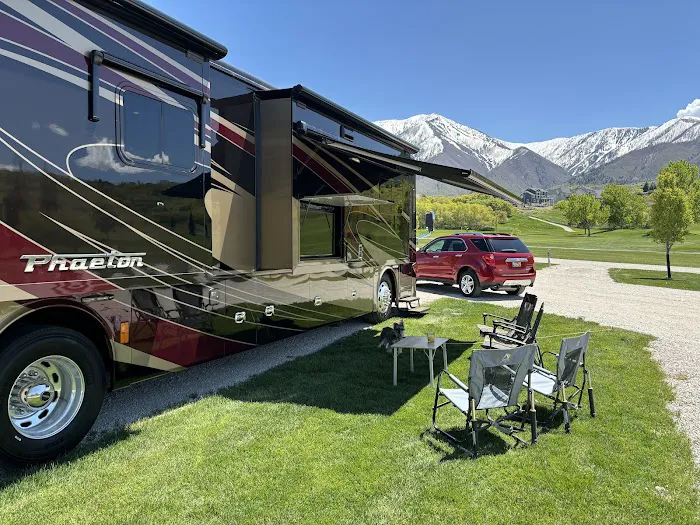 Gladstan RV Park 6