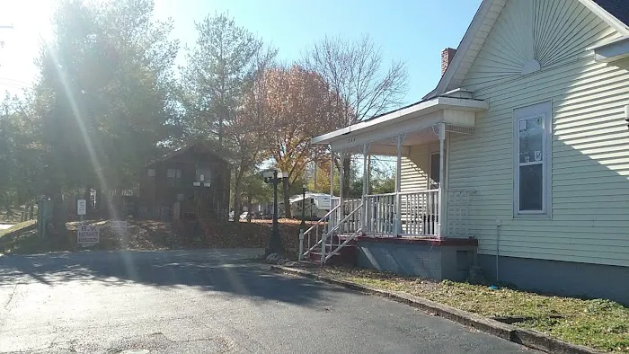 Grand Trails RV Park 5