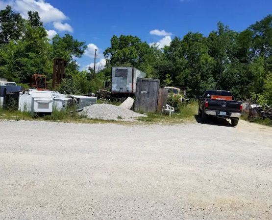 Mac's Lakes Resort