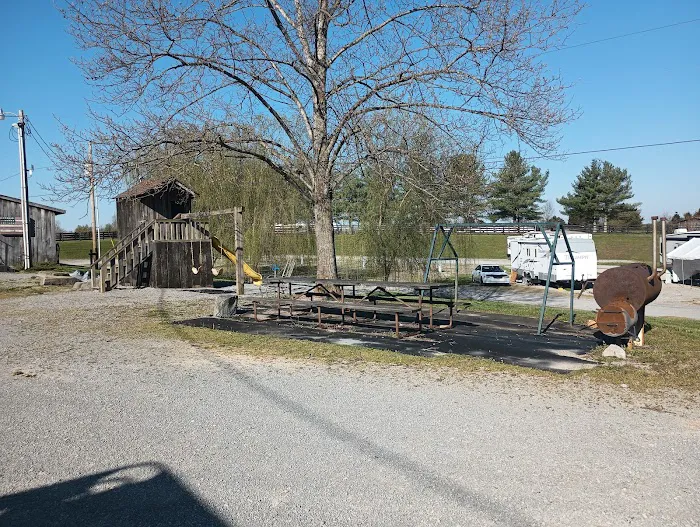 Quiet Woods Green River Stables 4