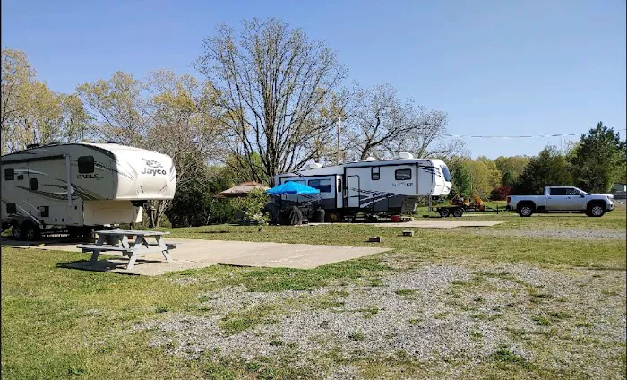 Sirls Rd Campground and Laundromat 2
