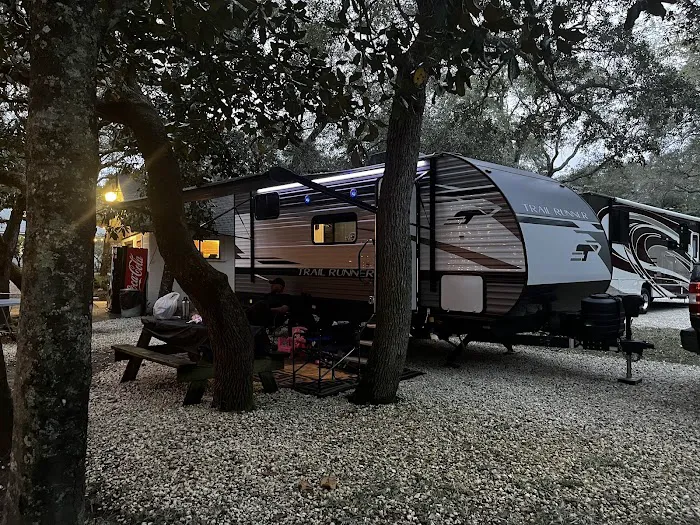 Travel Trailer Camper Rental 4