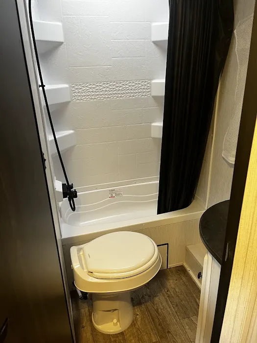 Travel Trailer Camper Rental 0