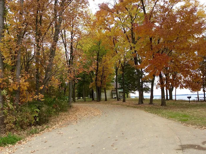 Hazlet Cottages on Carlyle Lake 3