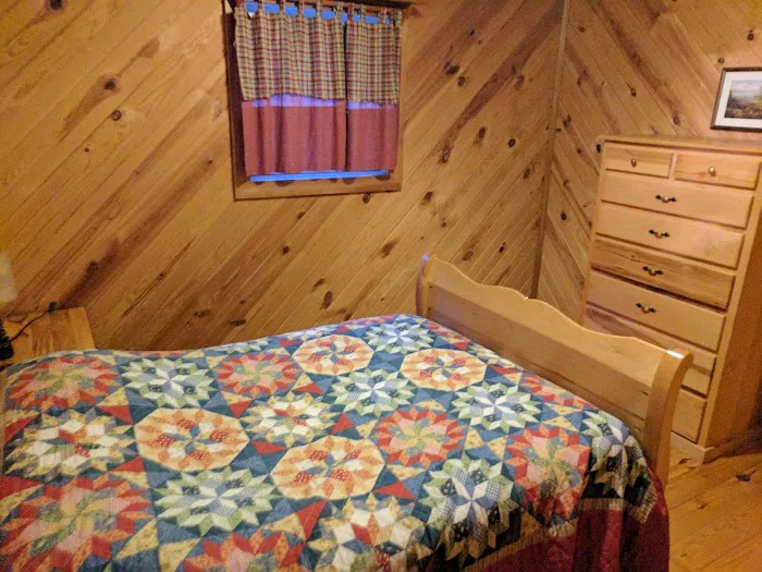 Creekside Cabins & RV Park 4