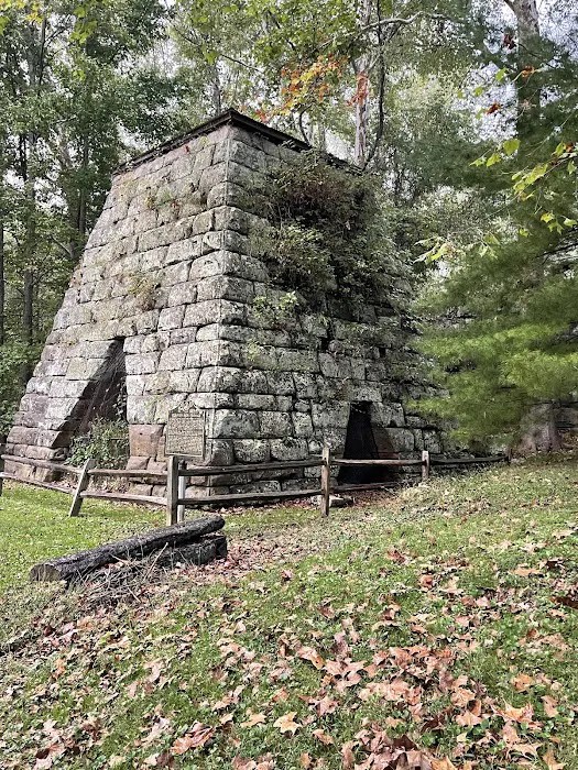Lake Vesuvius Picnic Areas - Furnace Shelter 2