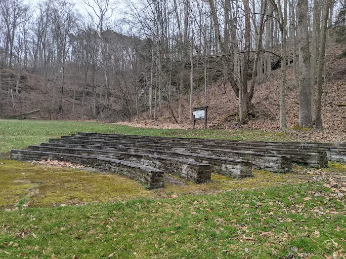 Lake Vesuvius Picnic Areas - Furnace Shelter 7